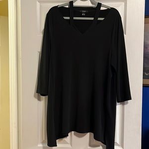 Black 3/4 length sleeve tunic